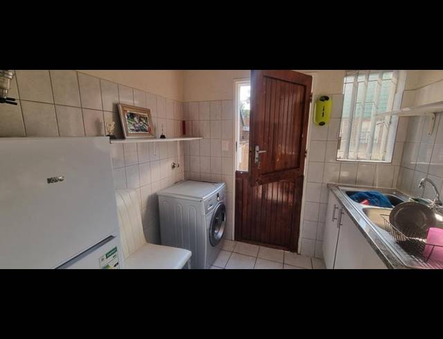 2 BEDROOM TOWNHOUSE FOR SALE IN CELTISDAL
